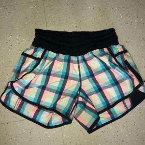 Lululemon Tracker Run Shorts. Size 8